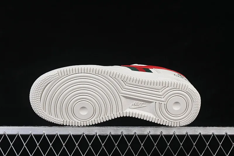 All categories Nk Air Force 1 Air Force series Nk Air Force 1 Low Air Force low-top Nike Air Force 1'07 Low Gucci co-branded white red green Air Force 1 low-top casual sneakers XY9025-015